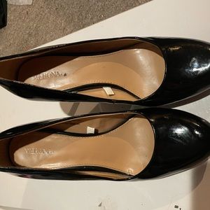 Merona size 9 black pumps
